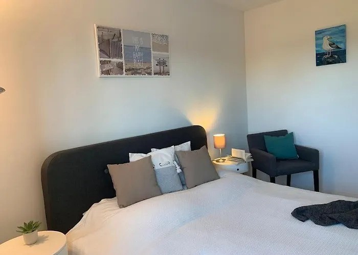 Nahe Mit Blick Ins Gruene Lägenhet *