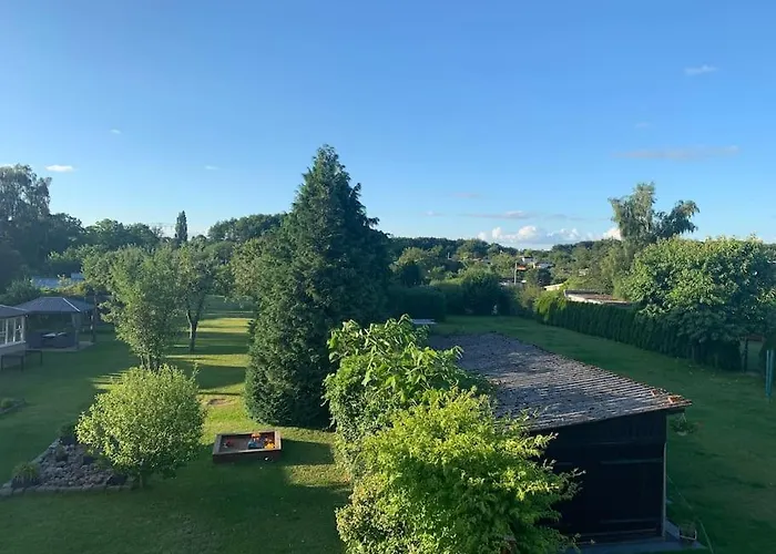 Nahe Mit Blick Ins Gruene *